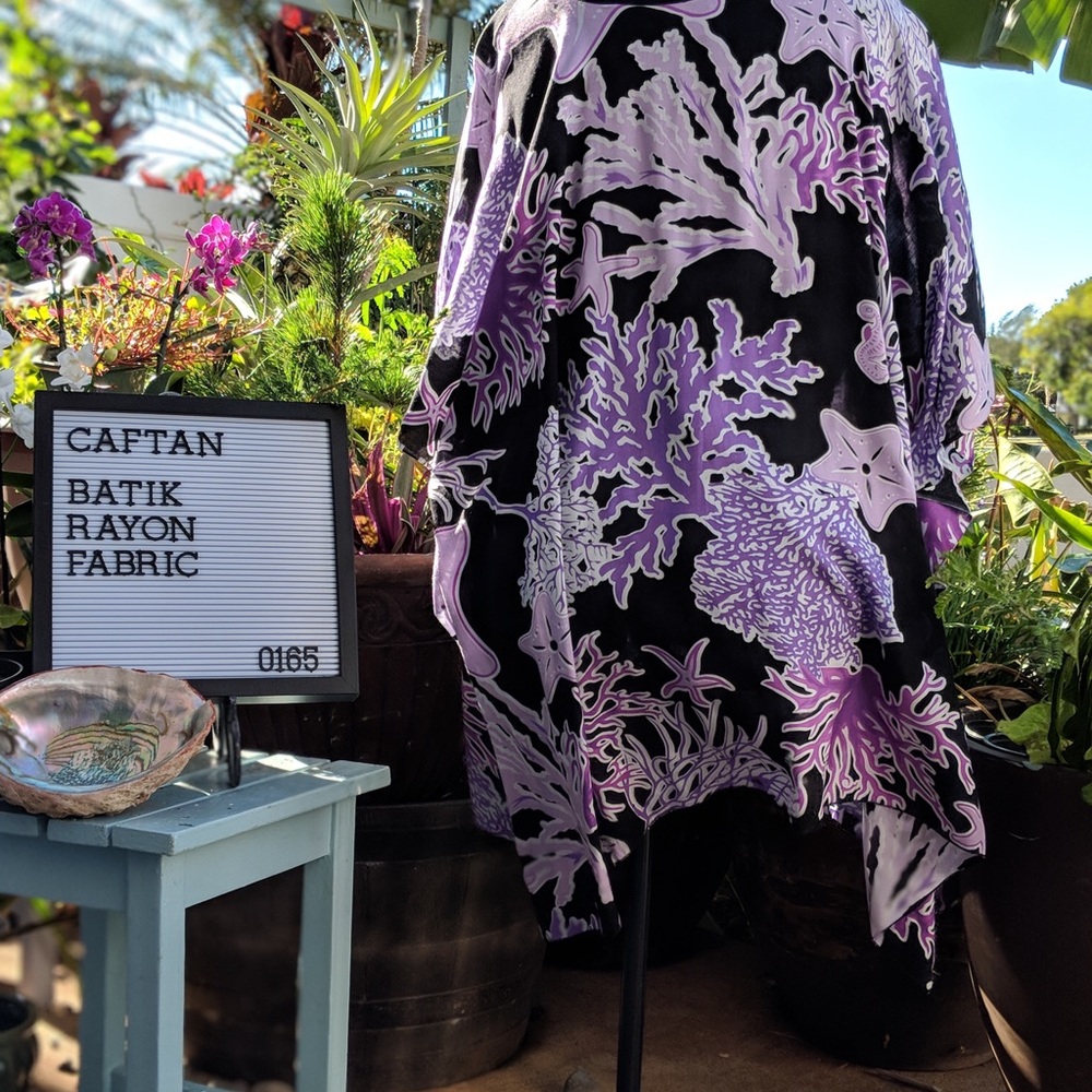 SOLD.   Retro Style Caftan Beach Swimsuit Coverup - Picture 8 of 8